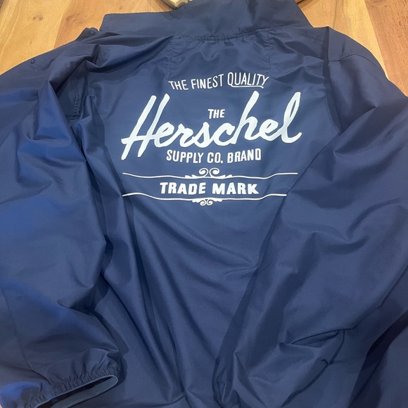 Herschel Voyage rain jacket - Picture 2 of 4